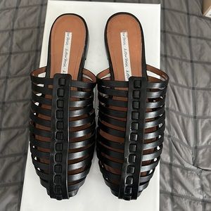 Black woven mules. Great for spring summer fall!